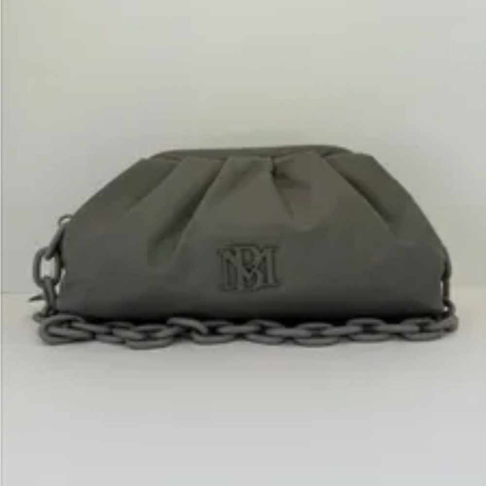 Badgley Mischka Clutch Purse